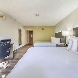 Queen Room Two Queen Beds